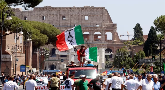 İtalya’da taksiciler greve gitti