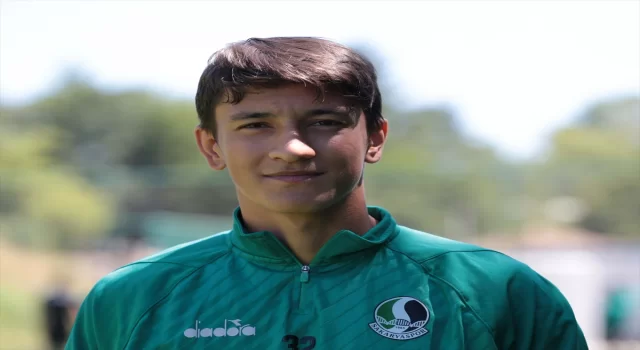 Sakaryaspor’un genç oyuncusu Berkay Kurubacak’ın şampiyonluk hayali var: