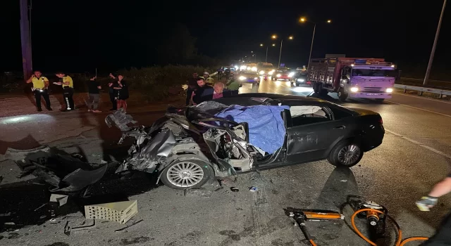 Bursa’da tırla çarpışan otomobildeki baba ve oğlu öldü, 2 kişi yaralandı