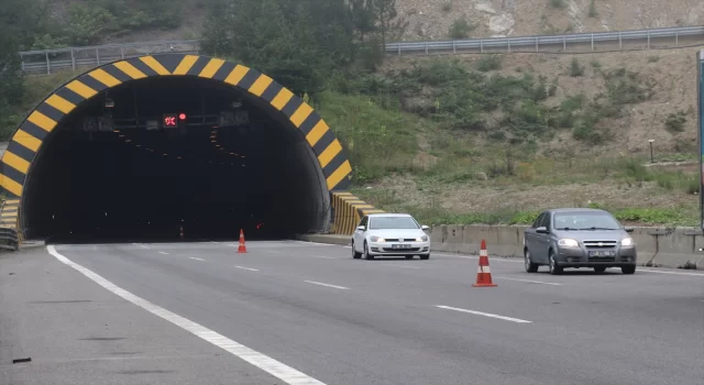 Anadolu Otoyolu’nun Bolu Dağı kesiminde bakım ve onarım çalışması başladı