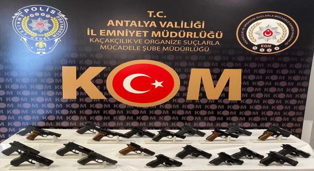Antalya’da yasa dışı silah ticareti operasyonunda yakalanan 3 şüpheli tutuklandı