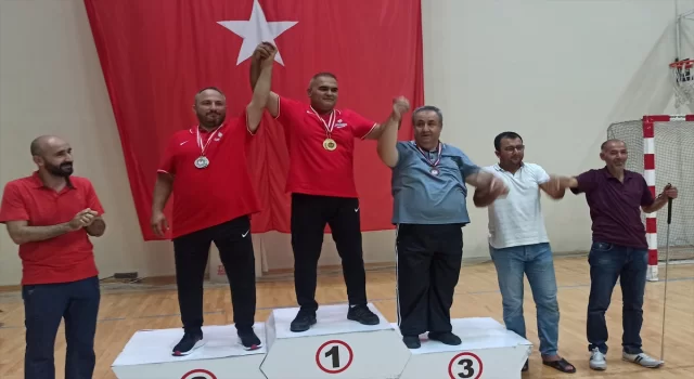 Osmaniye’de düzenlenen Görme Engelliler Halter Türkiye Şampiyonası sona erdi