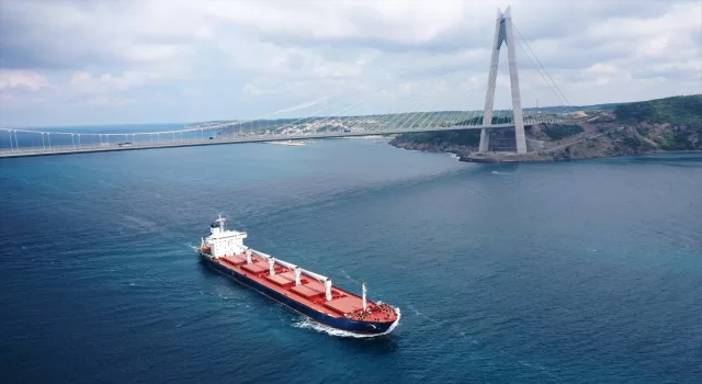 Ukrayna’dan yola çıkan mısır yüklü gemi İstanbul’dan hareket etti