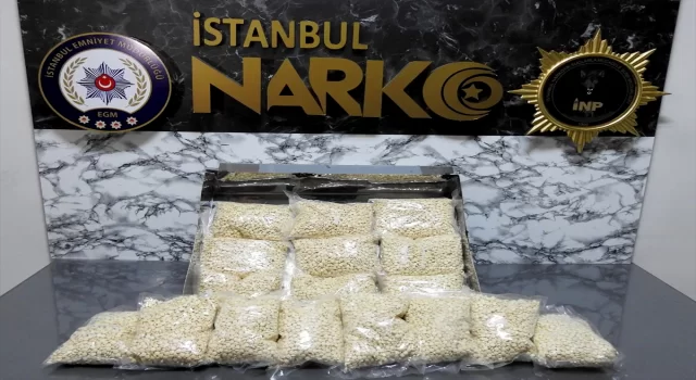 İstanbul’da kargo paketinde 75 bin uyuşturucu hap ele geçirildi