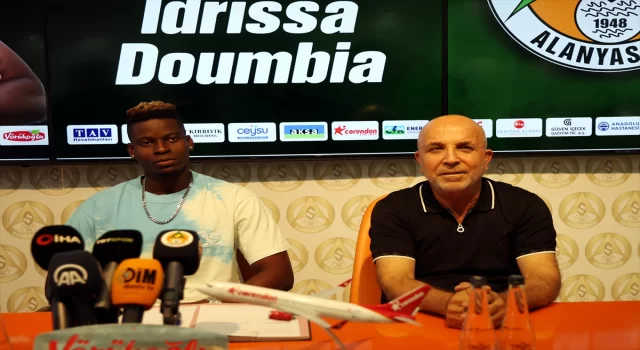 Alanyaspor, Doumbia’yı Sporting Lizbon’dan bir yıllığına kiraladı