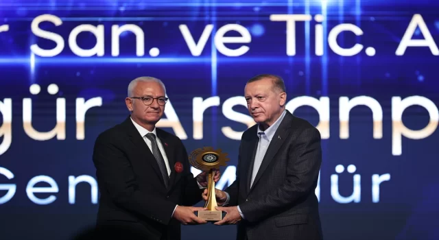 Cumhurbaşkanı Erdoğan, Kocaeli’ye Değer Katanlar Ödül Töreni’nde konuştu: (2) 