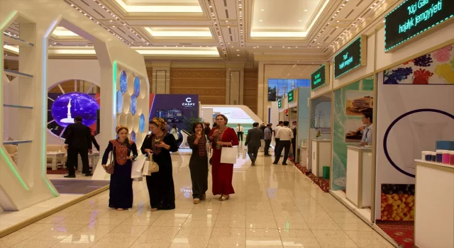 Türkmenistan’da “İnşaat ve Sanayi Sektörü İşçilerinin Günü” kutlandı