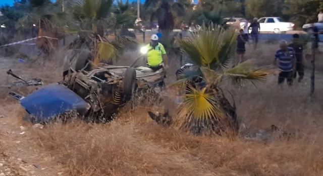 Antalya’daki kazada şarampole devrilen otomobildeki sürücü ve kızı öldü
