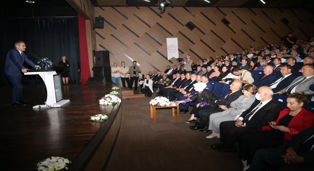 Milli Eğitim Bakanı Özer, Sakarya’da öğretmenlerle buluştu: