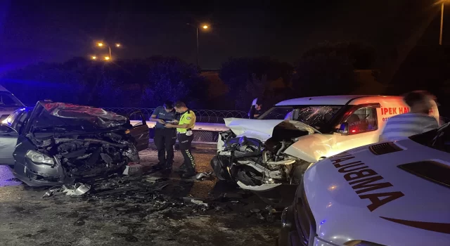 Sancaktepe’de trafik kazasında 4 kişi yaralandı