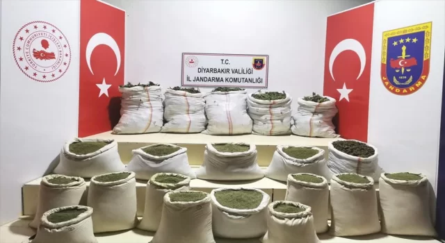 Diyarbakır’daki narkoterör operasyonlarında 520 kilogram toz ve kubar esrar ele geçirildi