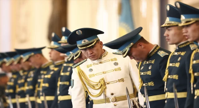 Cumhurbaşkanı Erdoğan, Kazakistan’da Cumhurbaşkanı Tokayev tarafından resmi törenle karşılandı