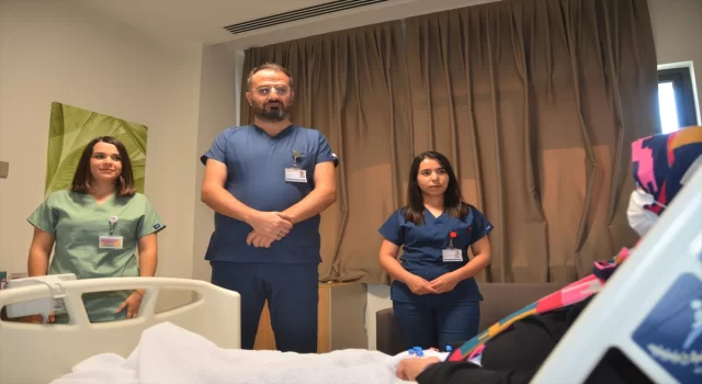 Bursa’da 38 yaşındaki diyaliz hastası ikiz bebek dünyaya getirdi
