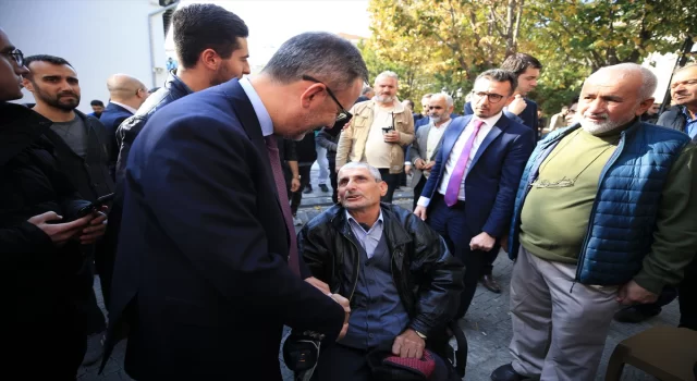 Gençlik ve Spor Bakanı Kasapoğlu, Kırklareli’nde esnaf ziyaretinde bulundu
