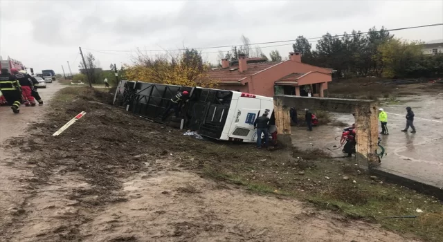 Diyarbakır’da yolcu otobüsü şarampole devrildi 