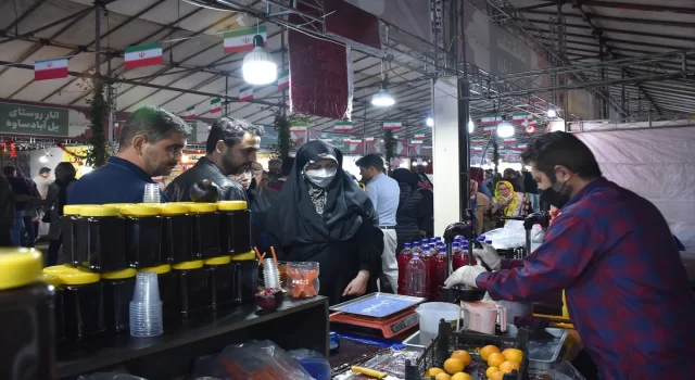 İran’ın başkenti Tahran’da düzenlenen nar festivali devam ediyor