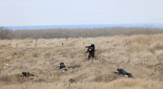 Rusya’nın Ukrayna sınırındaki Belgorod’da sivillerden oluşan silahlı birlikler kuruldu