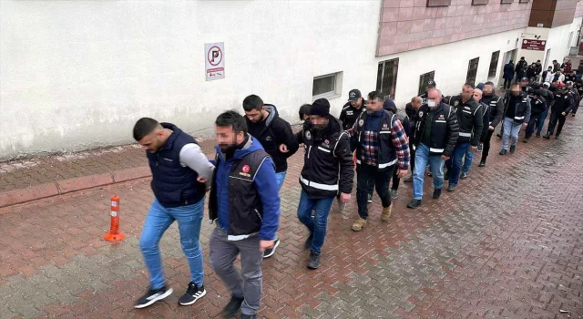 GÜNCELLEME Kayseri’de özel harekat polisi destekli uyuşturucu operasyonu düzenlendi