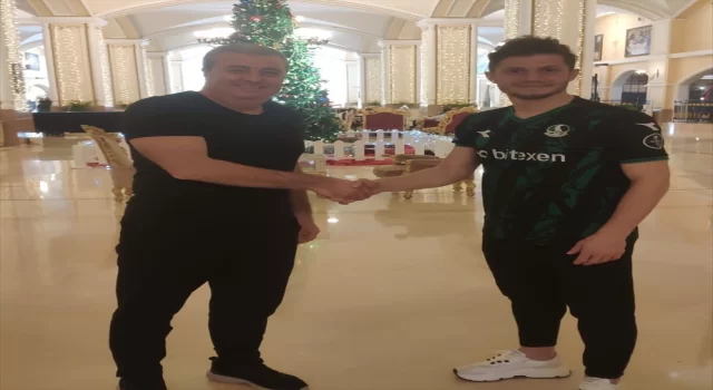 Sakaryaspor, defans oyuncusu Bülent Uzun’u kadrosuna kattı