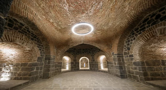 Diyarbakır’da tarihi 2 burcun restorasyonu tamamlandı
