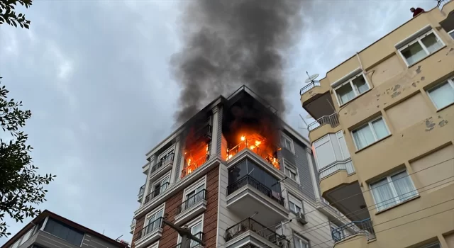 Antalya’da yangın çıkan dairede anne ile kızının cesedi bulundu