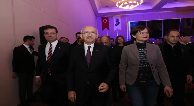 CHP Genel Başkanı Kılıçdaroğlu, İstanbul’da muhtarlarla bir araya geldi