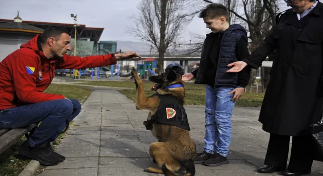 Bosna Hersek’ten gelen arama kurtarma köpeği Atos, enkaz altındaki birçok şahsın yerini tespit etti