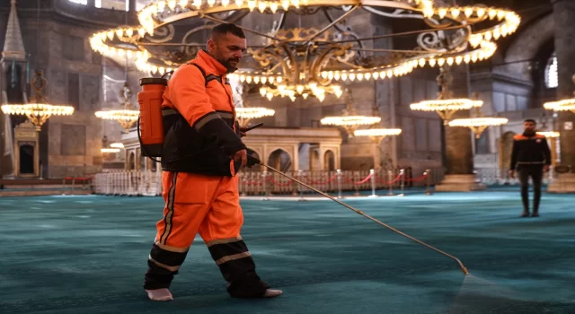 Ayasofyai Kebir Camii Şerifi’nde ramazan temizliği yapıldı 