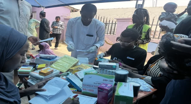 Nijerya’da Türk okulu ve yetimhanesinde 2 bin kişiye sağlık taraması yapıldı