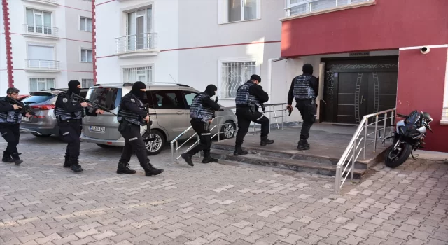 Nevşehir’de ”Kökünü Kurutma Operasyonu”nda 31 şüpheli yakalandı