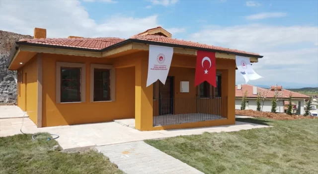 Bakan Kurum’dan Gaziantep Nurdağı’ndaki köy evlerine ilişkin paylaşım: