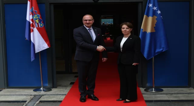 Kosova Dışişleri Bakanına göre ”bölgede ikinci bir Sırp Cumhuriyeti’ne gerek yok”