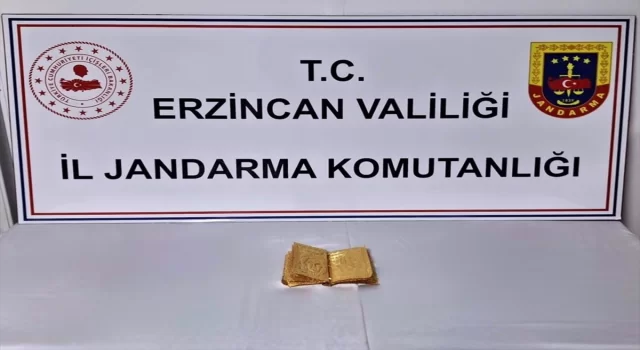 Erzincan’da tarihi eser olduğu değerlendirilen 24 ayar altın kitap yakalandı 