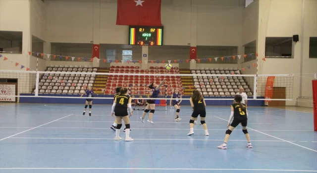 Amasya’da Küçükler Voleybol Türkiye Şampiyonası başladı