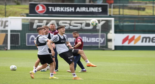 Trabzonspor, Medipol Başakşehir maçı için İstanbul’a gitti