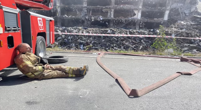 GÜNCELLEME Başakşehir’de fabrikada çıkan yangın 70 saat sonra söndürüldü