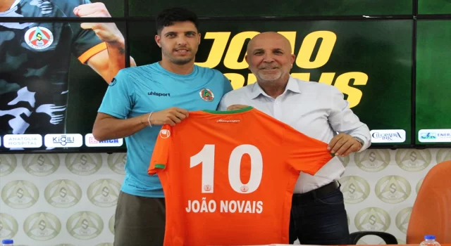 Alanyaspor, eski futbolcusu Joao Novais’i transfer etti