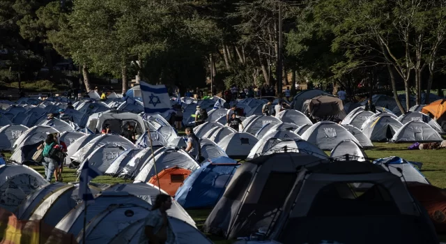 İsrail’de protestocular yargı düzenlemesine karşı Meclisin yakınına çadır kurdu