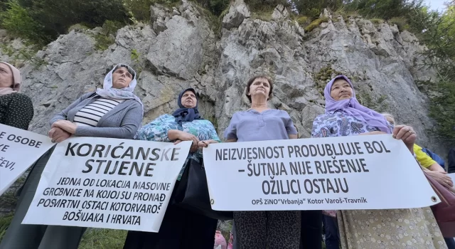 Bosna Savaşı’nda Koricanske kayalıklarında kurşuna dizilen 224 kurban törenle anıldı