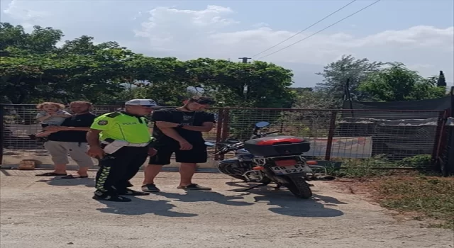 Fethiye’de yüzüstü yatan arkadaşının üstünde motosiklet kullanan sürücüye para cezası uygulandı