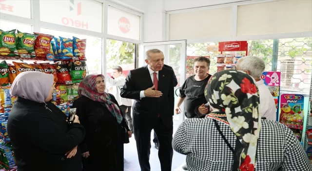 Cumhurbaşkanı Erdoğan, Üsküdar’da vatandaşlarla sohbet etti