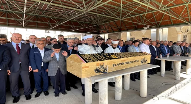 Eski AK Parti Milletvekili Tahir Öztürk, Elazığ’da son yolculuğuna uğurlandı