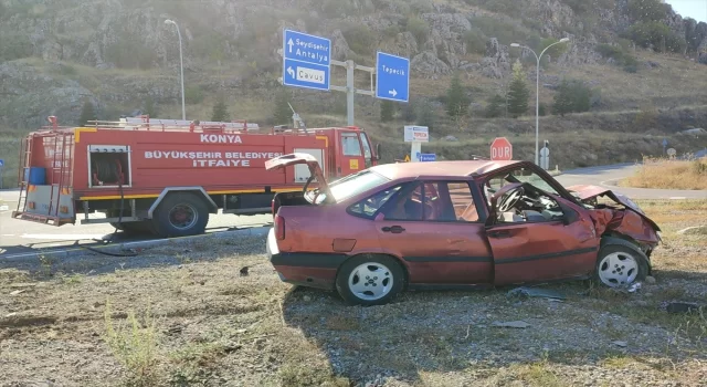 Konya’da iki otomobilin çarpıştığı kazada 6 kişi yaralandı