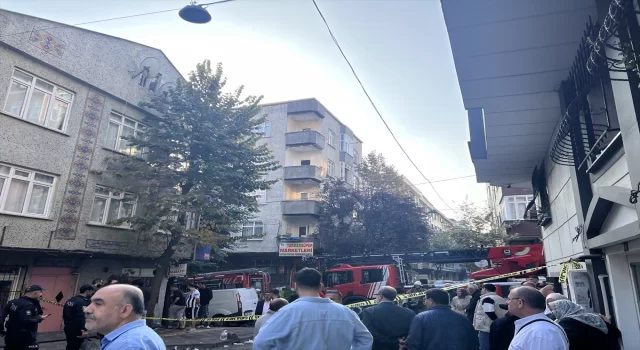 Esenler’de bir apartmanda çıkan yangında mahsur kalan 19 kişi kurtarıldı