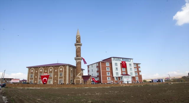 Bitlis’te şehidin vasiyeti üzerine yaptırılan cami ve Kur’an kursu hizmete açıldı
