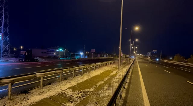 Kar sebebiyle kapanan D100 kara yolu ulaşıma açıldı