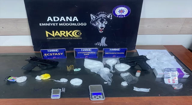 Adana’da uyuşturucu operasyonunda yakalanan 5 zanlıdan 2’si tutuklandı