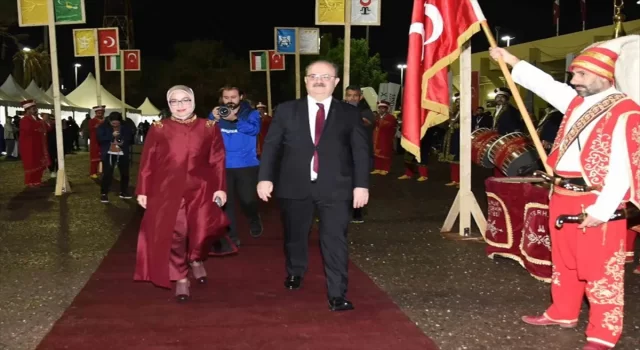 Kuveyt’te düzenlenen ”Türk Köyü Etkinliğinde” Türk kültürü tanıtılıyor