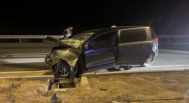 Kayseri’de iki otomobilin çarpıştığı kazada 3 kişi hayatını kaybetti