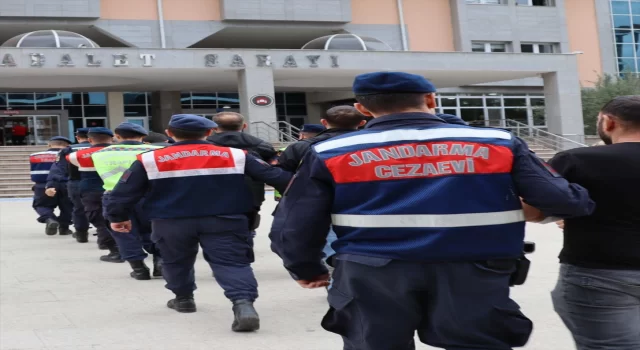 Edirne’de Yunanistan’a kaçmaya personel terör örgütlerine mensup 6 kişi yakalandı